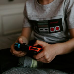インターネットやゲームが 子どもの心身に与える影響
